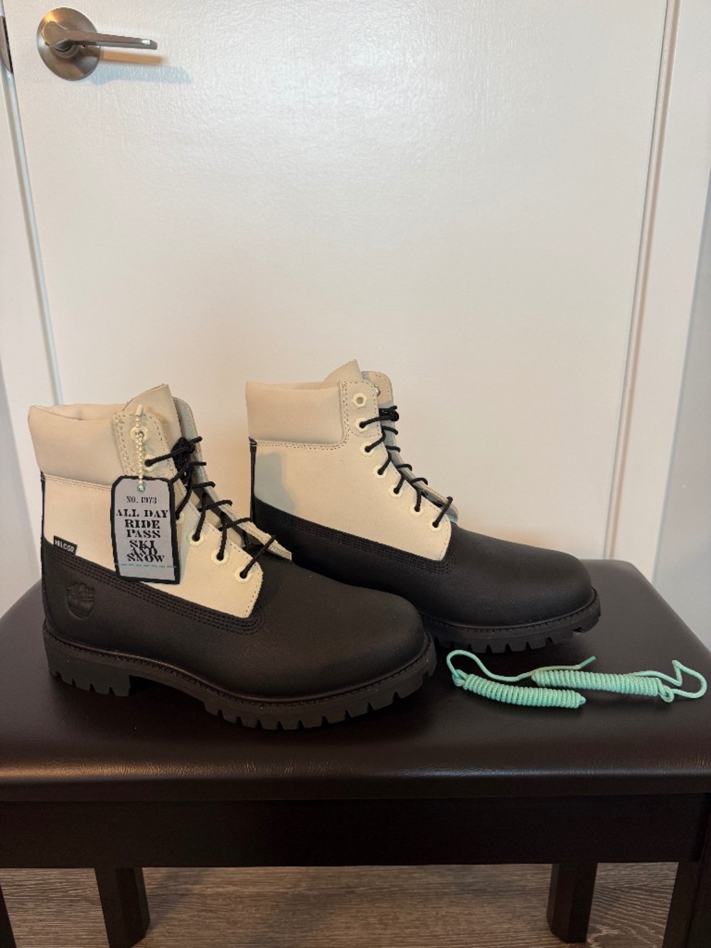 TIMBERLAND Premium 6 Inch Waterproof Boot Helcor Black/White Mens Size 8.5